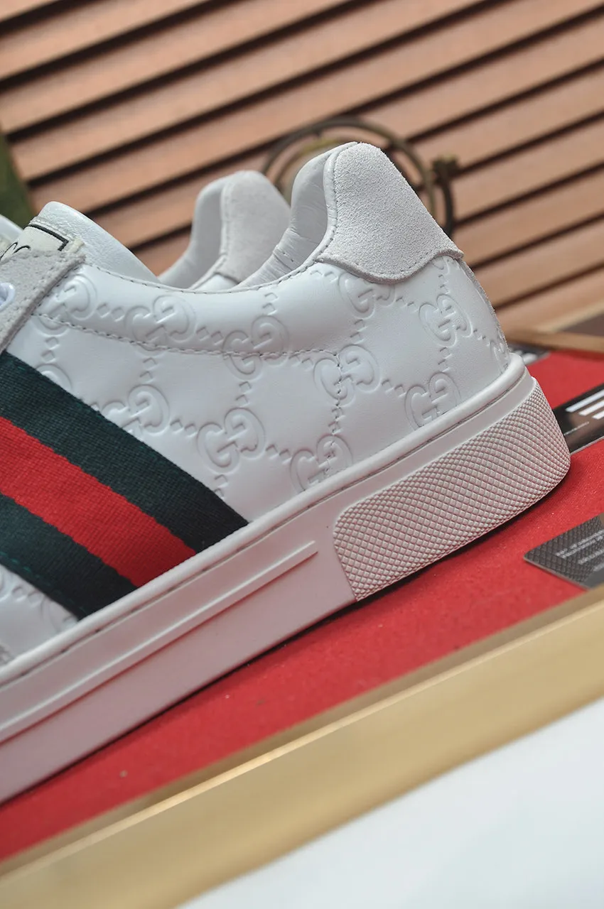 Men's men's shoes💰440💶[GUCCI] official website 1:1 men's sports shoes are now on the market. They are made of original fabric + water-dyed sheepskin lining, plus the official website original 1:1 comfortable outsole. Fashionable and versatile, super comfortable and breathable. Standard shoe size 38/45 (custom-made size 45 is non-refundable)